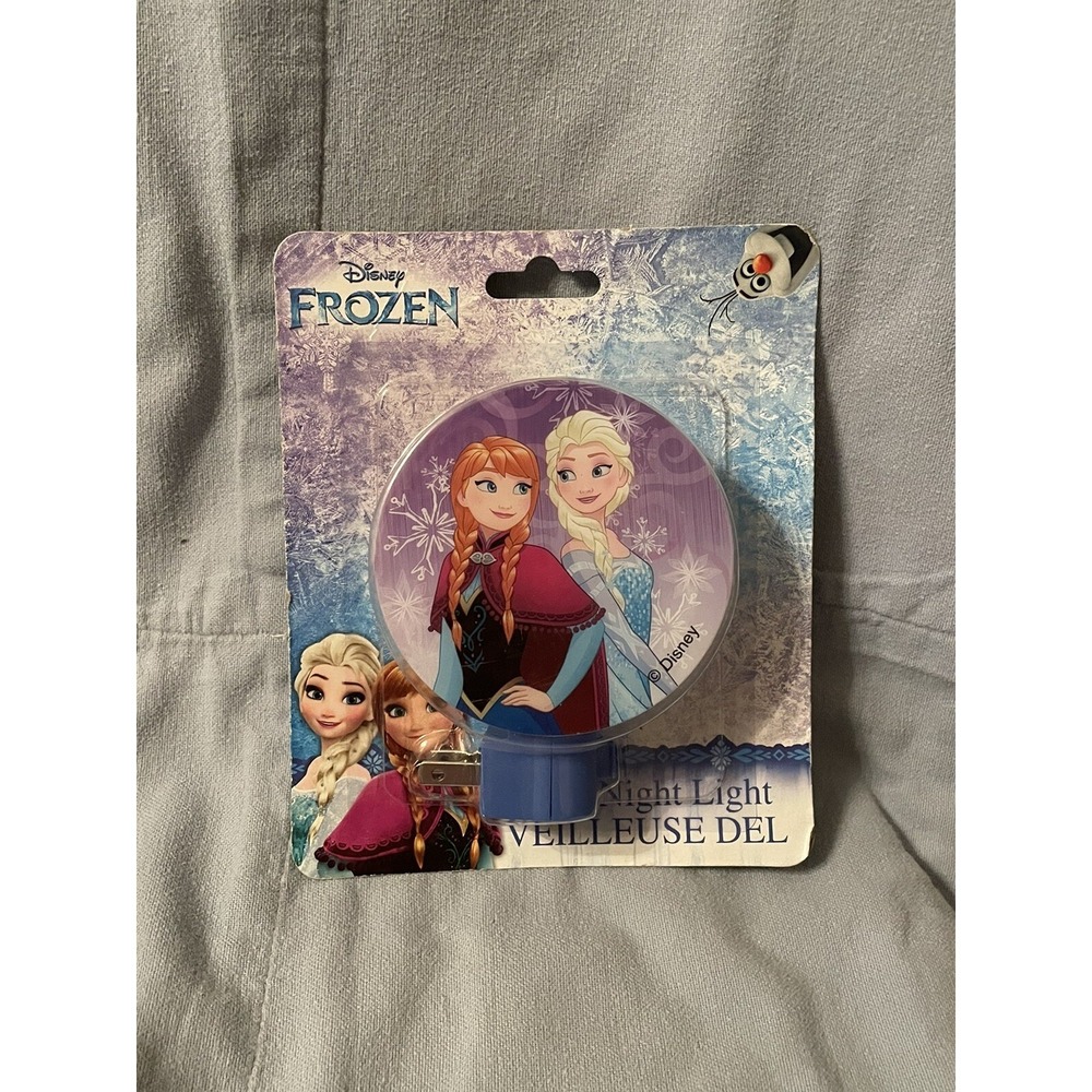 NEW Walt Disney Frozen Anna & Elsa LED Night Light - 0.3 Watts‎ 120 Volt